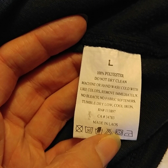 1/4 zip pull over - Picture 4 of 4